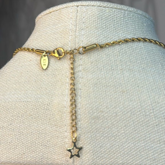 Gorgeous 18kt gold plated ANKH on 17” chain WATERPROOF 💫 - Picture 6 of 7